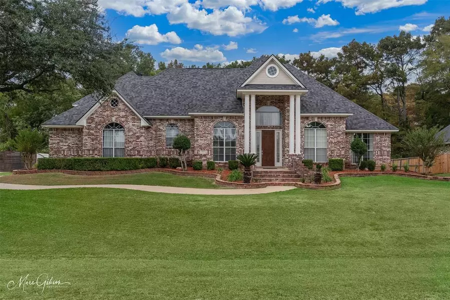 715 Winding Willows, Bossier City, LA 71111