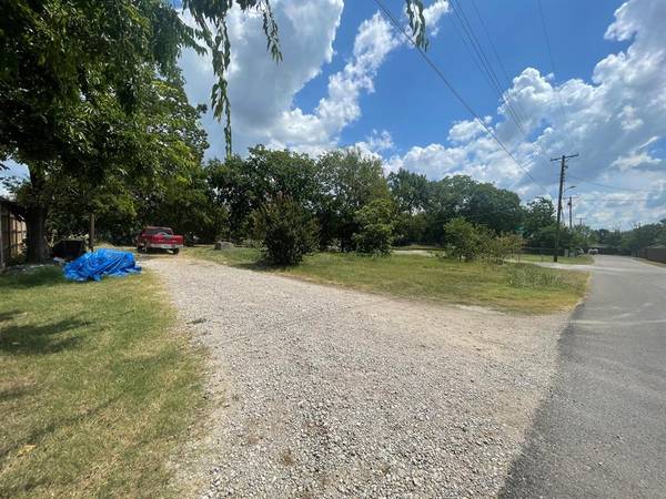 Anna, TX 75409,229 E 7th Street