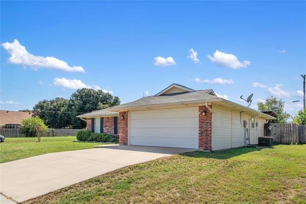 Brownwood, TX 76801,2207 8th Street