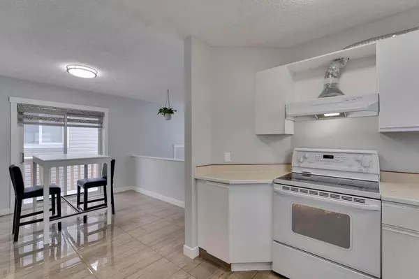 Calgary, AB T3J 3H5,111 Martinwood PL NE