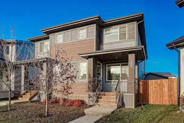 255 Creekstone WAY SW, Calgary, AB T2X 4R2