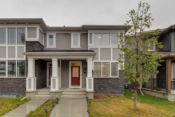 247 Carrington CIR Northwest, Calgary, AB T3P 0Y6