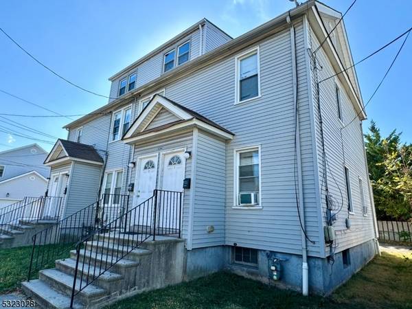 636696 Worth Ave, Linden City, NJ 07036