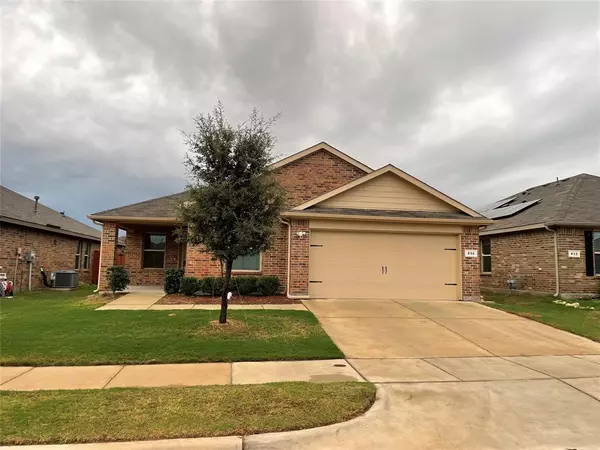 836 Rutherford Drive, Crowley, TX 76036