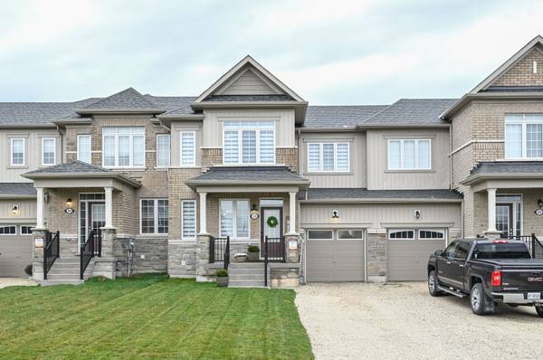 33 Stately DR, Wasaga Beach, ON L9Z 0L9