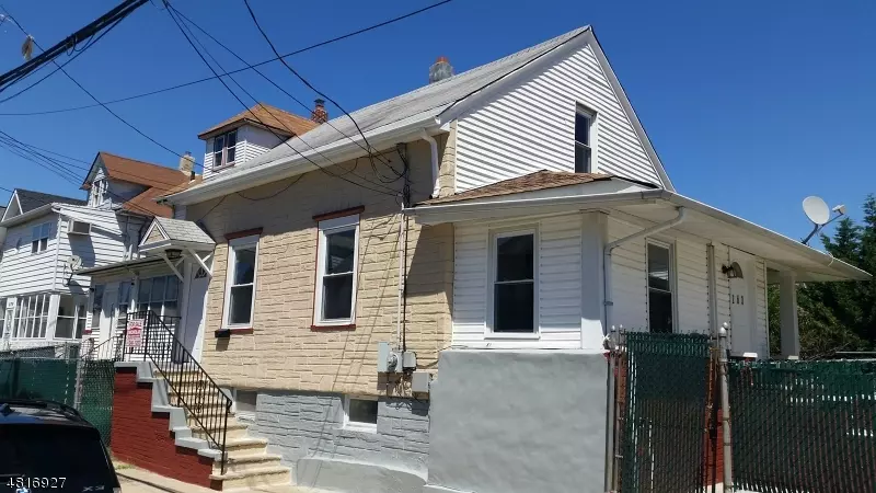 263 18TH AVE, Paterson City, NJ 07504