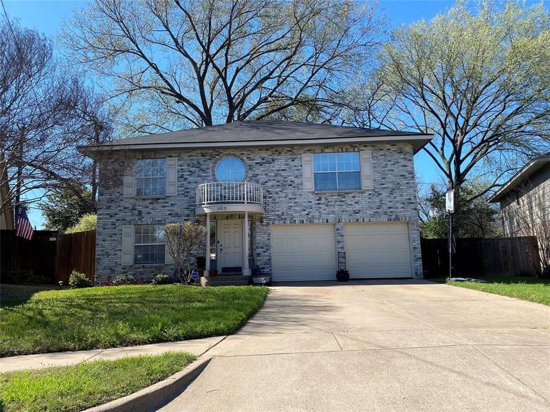 1019 W Lovers Lane, Arlington, TX 76013