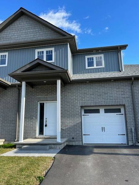 36 MARKLAND AVE, Prince Edward County, ON K0K 2T0