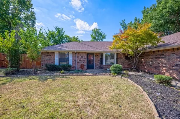 Edmond, OK 73013,2604 Shady Tree Lane