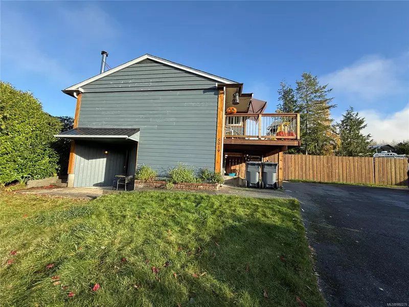 5019 Peel Pl, Port Hardy, BC V0N 2P0