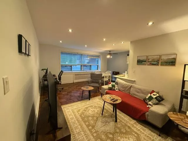 2 Ridelle AVE #105, Toronto C04, ON M6B 1H4