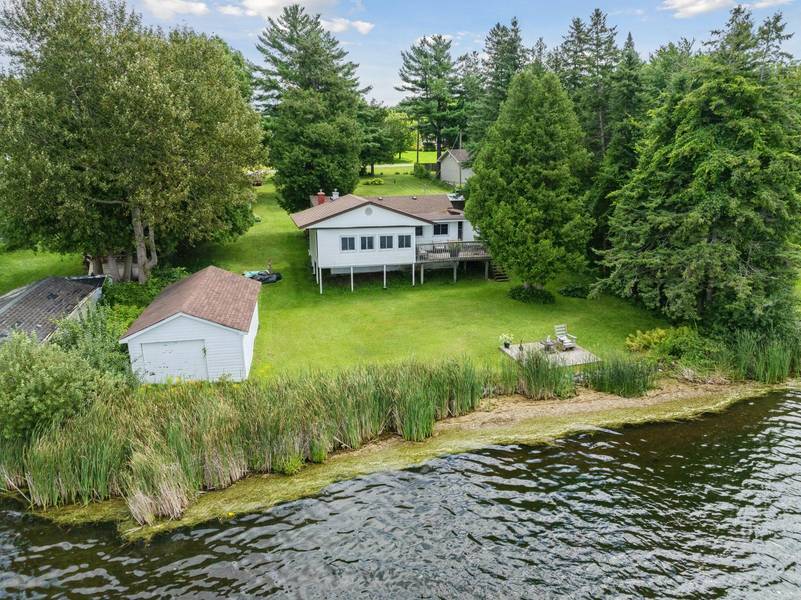 25 Cedarview DR, Kawartha Lakes, ON K0L 2W0