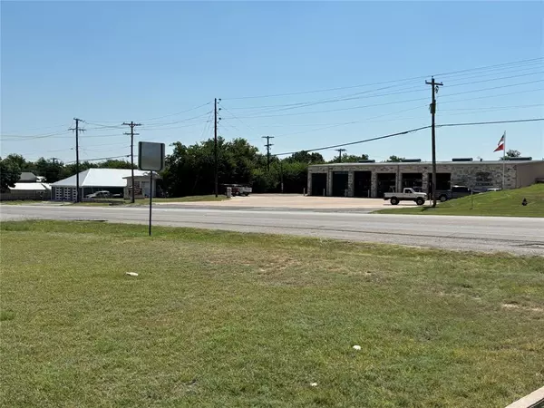 Granbury, TX 76048,1610 W Pearl Street