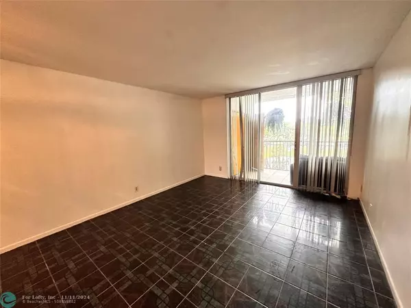 Lauderdale Lakes, FL 33319,3121 NW 47th Ter  #314