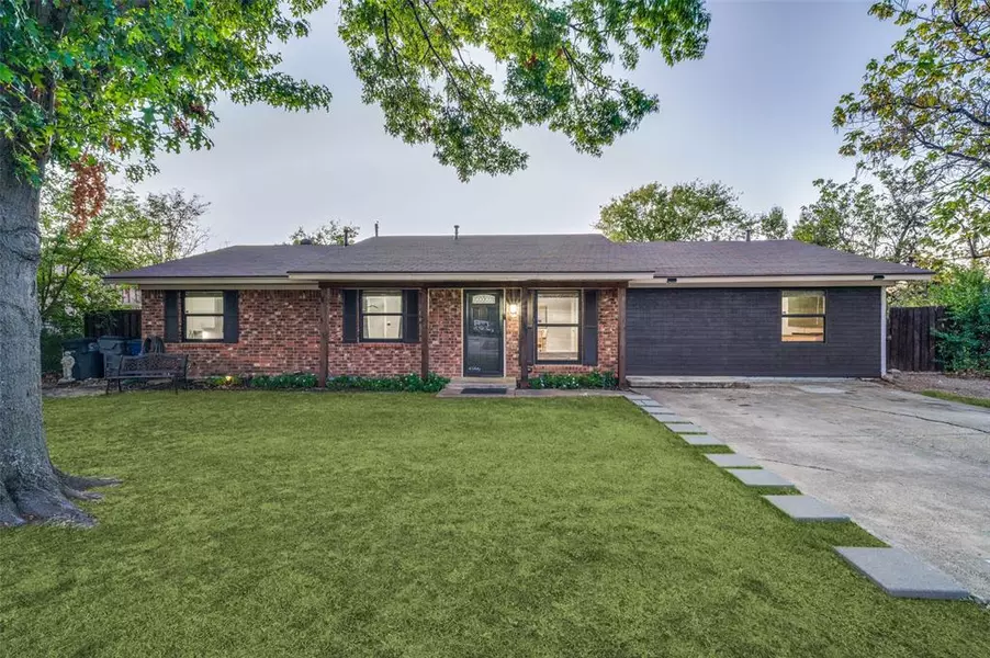 209 W Park Street, Little Elm, TX 75068