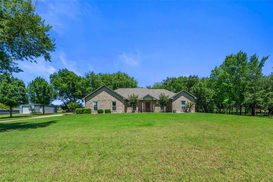 10320 Farmington Road, Van Alstyne, TX 75495