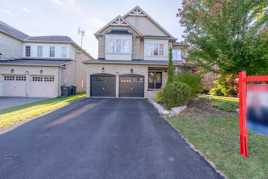 6 Cottonfield CIR, Caledon, ON L7C 3M8