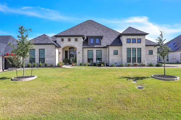 726 Singing Water Drive,  Rockwall,  TX 75087