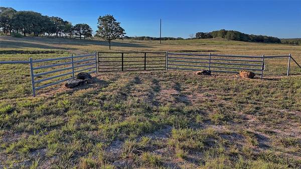 1004 Rock Springs School Road,  Nocona,  TX 76255