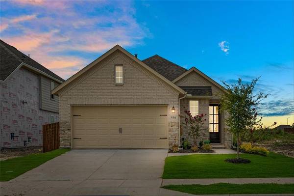 936 Pebble Wend Drive, Lavon, TX 75166