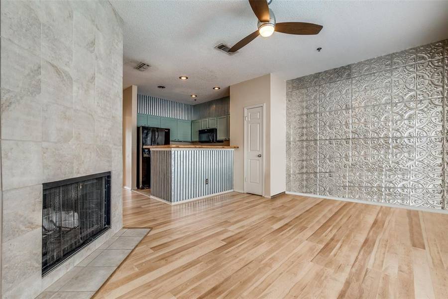 4800 W Lovers Lane #405, Dallas, TX 75209