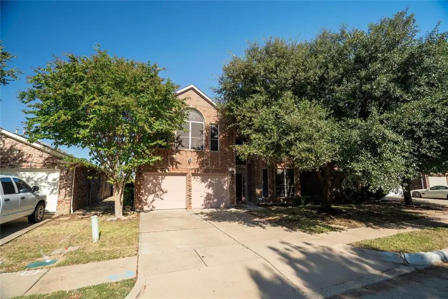 2809 Thorncreek Lane, Fort Worth, TX 76177