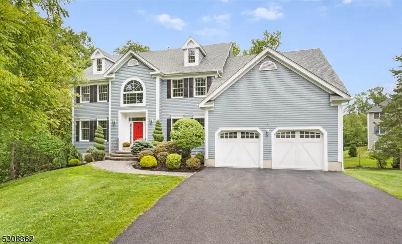 4 Green Mountain Dr, Bernards Twp., NJ 07920