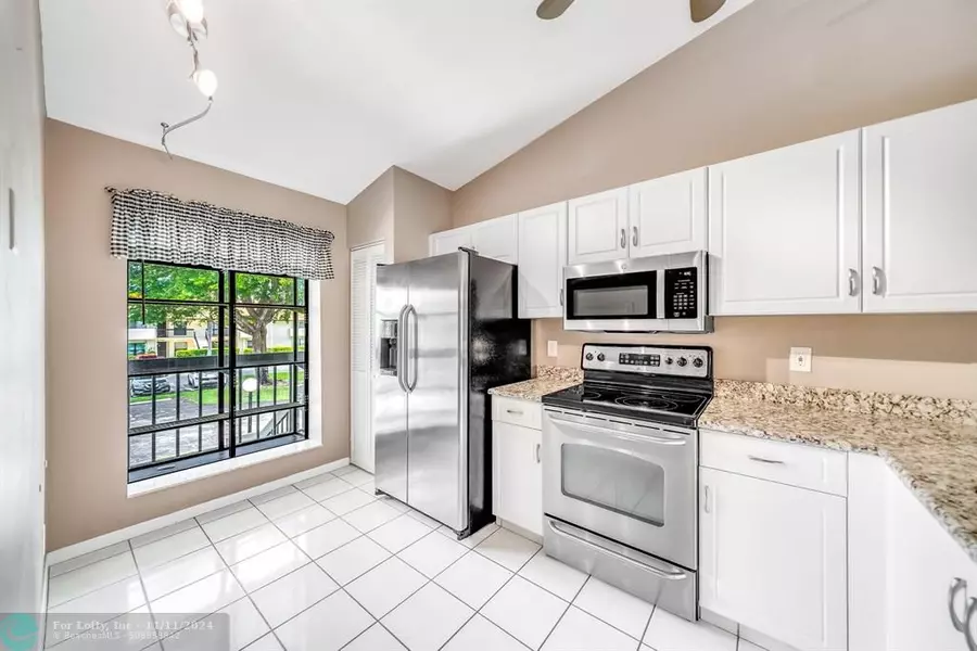 3348 Lucerne Park Drive  #3348, Greenacres, FL 33467