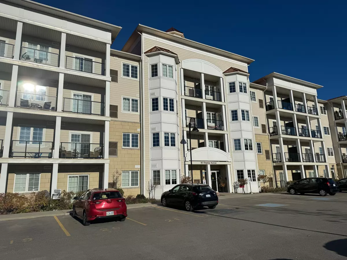 Clarington, ON L1B 0B6,80 Shipway AVE #414