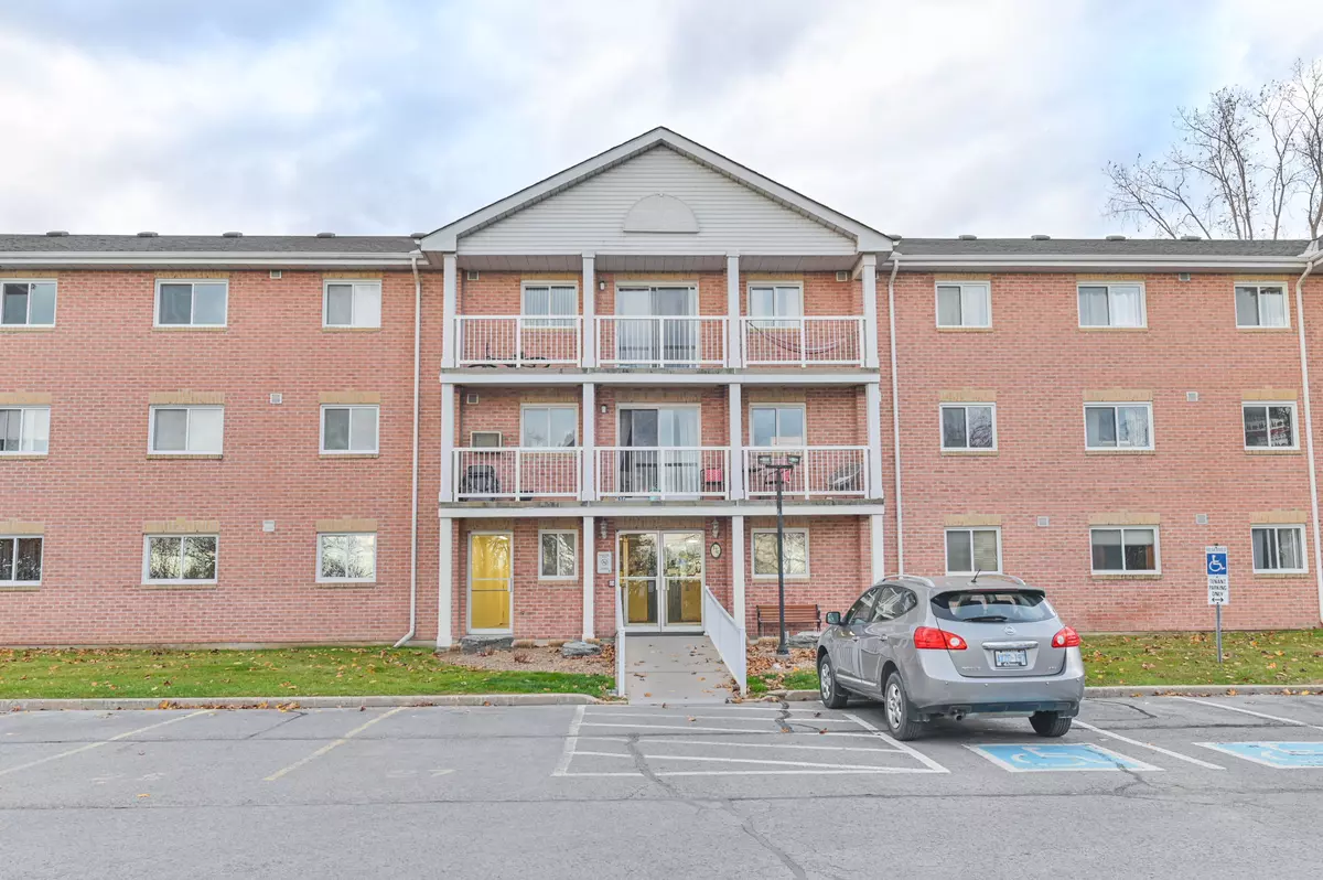 Belleville, ON K8N 5R7,175 Haig RD E #213