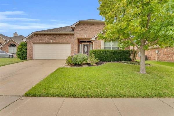 213 Brook Meadow Court, Midlothian, TX 76065