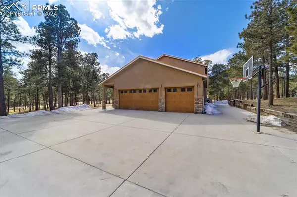 Colorado Springs, CO 80908,9550 Millard WAY