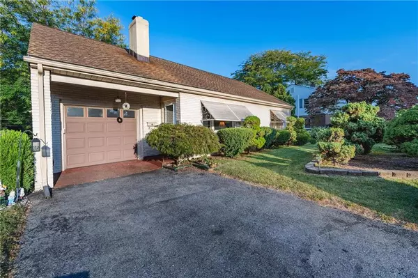 624 Chelsea Lane,  South Whitehall Twp,  PA 18104