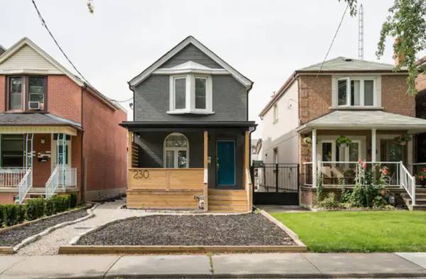 230 Campbell AVE #Lower, Toronto W02, ON M6P 3V4