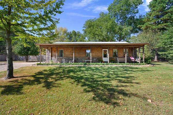 203 Peavey Crossing Road, Broken Bow, OK 74278