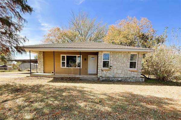 420 S 10th Avenue, Stroud, OK 74079