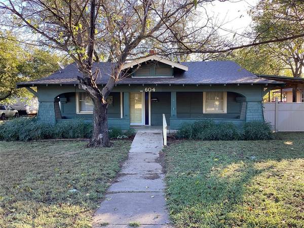 604 S Seaman Street, Eastland, TX 76448