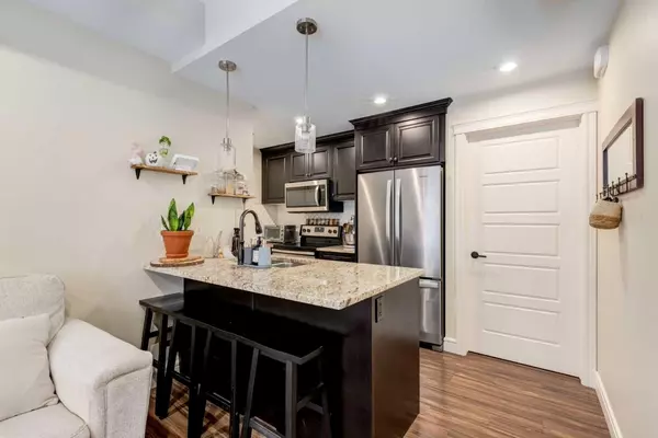 Calgary, AB T3J 0Y3,235 Savanna WALK Northeast