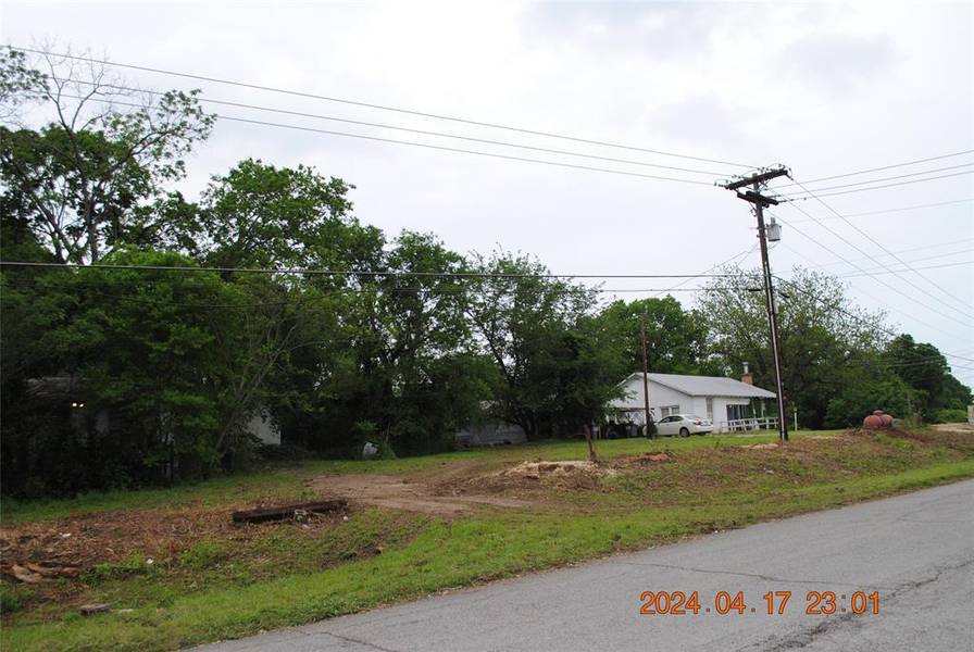 1505 W MAIN Street, Lancaster, TX 75146