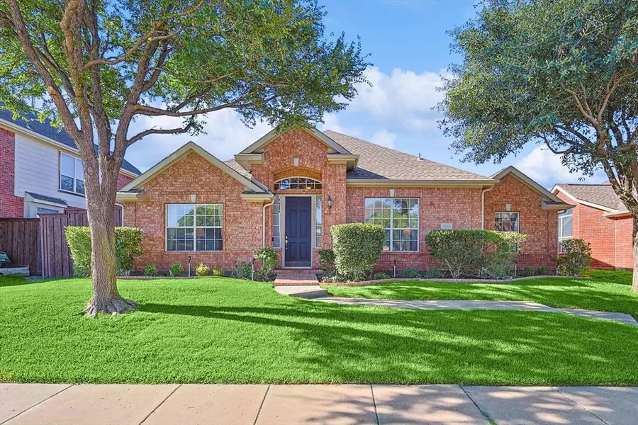 5825 Southmoor Lane, The Colony, TX 75056