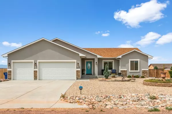 1159 N Red Granite Lane, Pueblo West, CO 81007