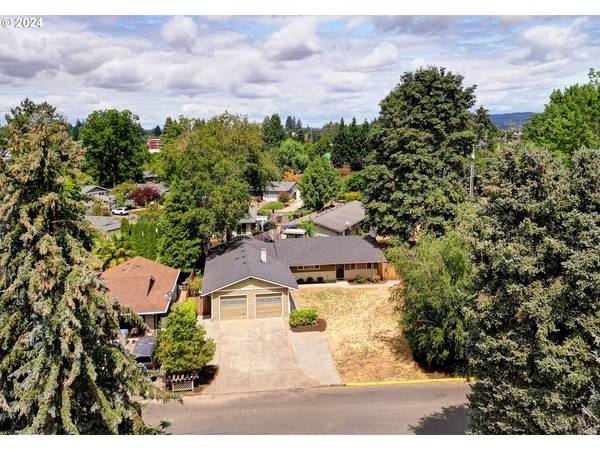 16509 SW 10th ST, Sherwood, OR 97140