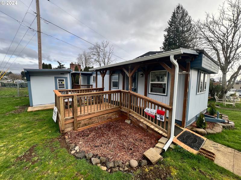 142 SHIRLEY ST, Molalla, OR 97038