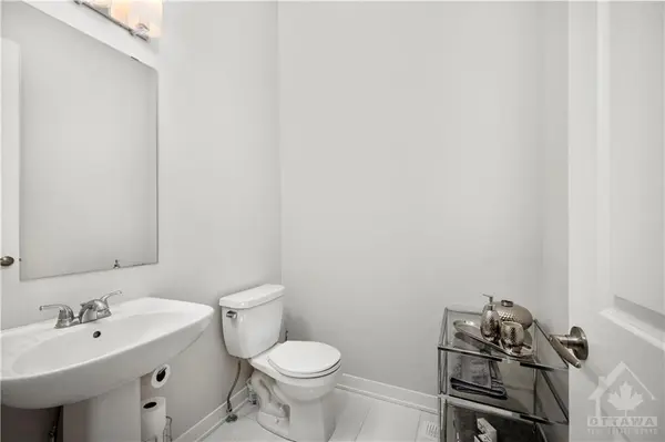 1828 HAIKU ST, Ottawa, ON K2J 6W5