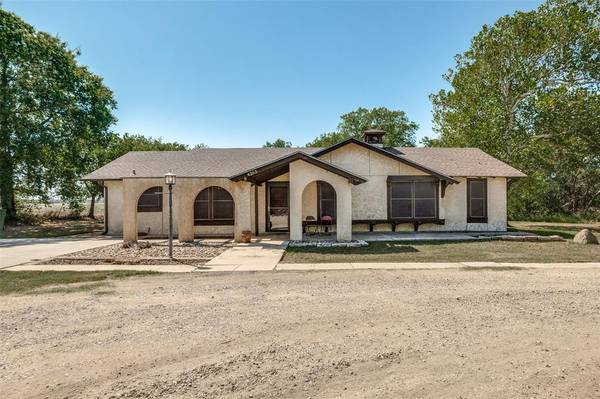 4263 Leslie Circle, Ponder, TX 76259