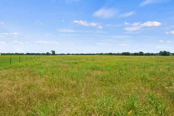 3.25 AC Lot 1 CR 1135, Lone Oak, TX 75453