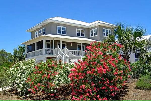 1001 E Gulf Beach Dr, St. George Island, FL 32328