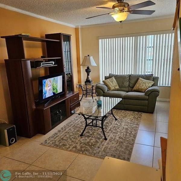 Lauderhill, FL 33319,4152 Inverrary Dr  #301