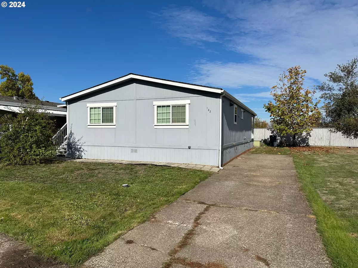 Eugene, OR 97402,1415 S BERTELSEN RD #122