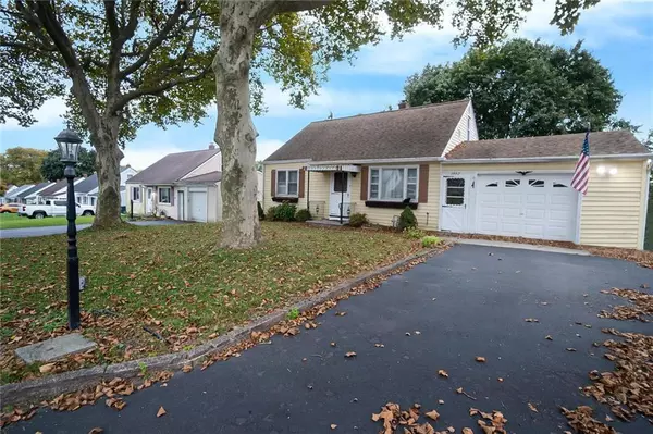 2662 Hermitage Avenue, Palmer Twp, PA 18045